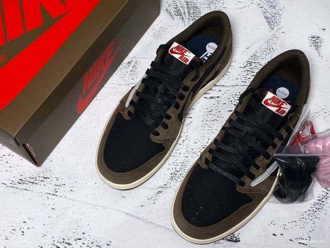 One Kick CQ4277-001 OG Scott SP 1 Dark Travis x Air Jordan Low Mocha 0808